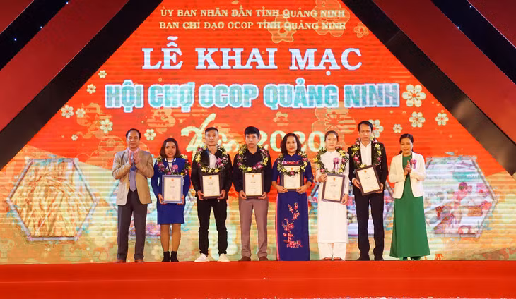 The Quang Ninh OCOP Spring Fair 2020 runs till Jan. 20.