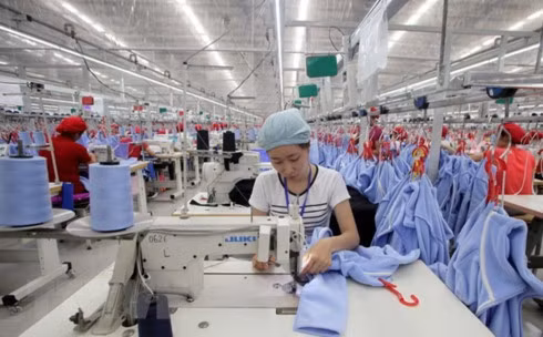 Malaysian investors spent more than 153 million USD buying shares in Vietnamese companies in 2018. (File photo: VNA)