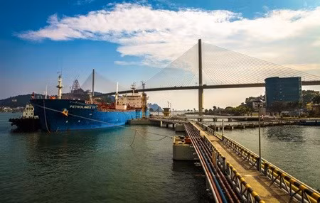 A petroleum port owned by Petrolimex Quang Ninh Company. (Source: VNA)