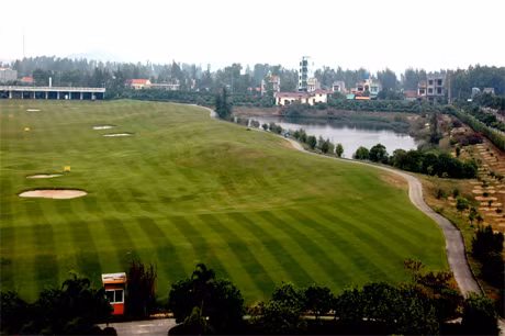 Mong Cai 18 holes international golf course 