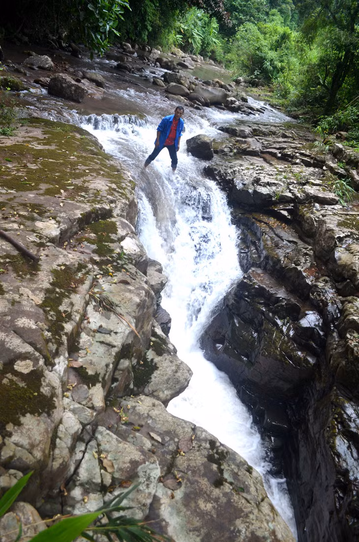 Ca Nhay waterfall