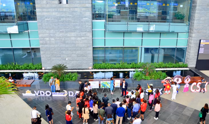 Spacious and modern Van Don International Airport attracts the attention of MICE travel agencies who are seeking for investment and cooperation. 