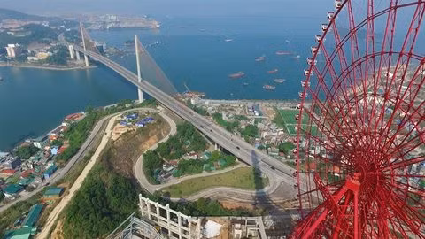 A view of Bai Chay Bridge in Ha Long City, Quang Ninh Province. Viet Nam will spend VND30 trillion in developing tourism infrastructure through 2020. 