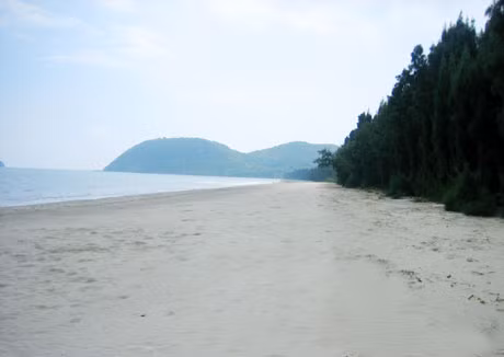 3-kilometer Truong Chinh beach