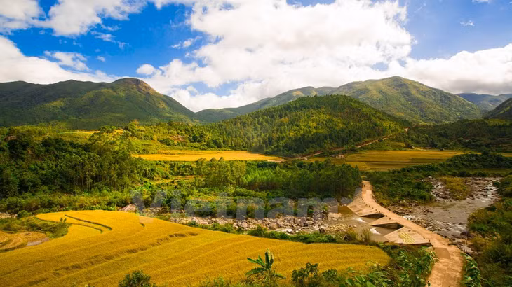Binh Lieu is called 'little Sa Pa' by backpack tourists thanks to its four-season-in-one-day climate and its pristine landscapes (Source: VNA)