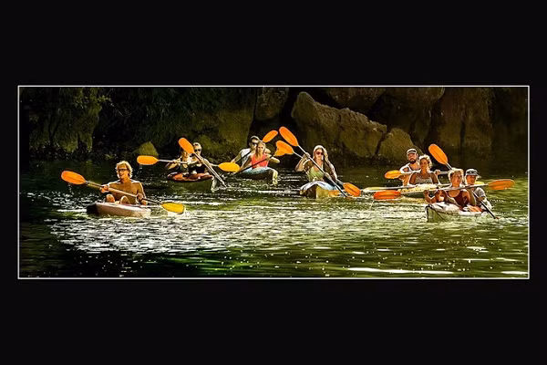 Photo on boat racing wins the third prize