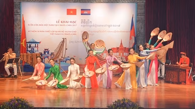 Vietnamese Culture Week kicks off in Cambodia