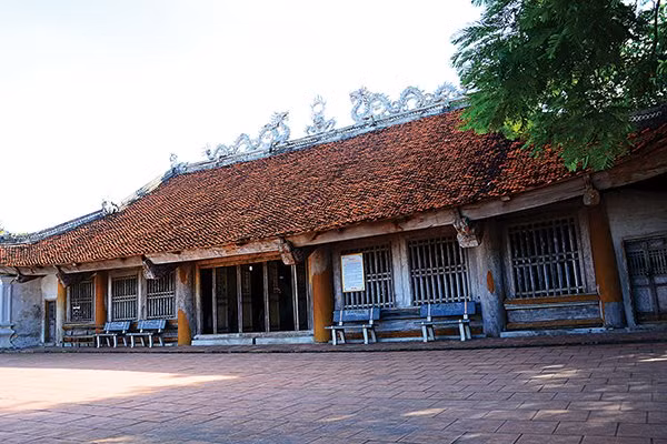  Quan Lan ancient temple dating back to over four centuries is a renowned sacred site