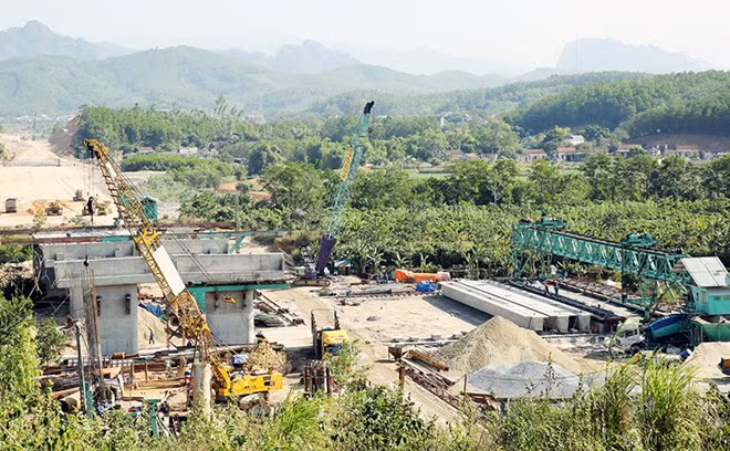 Construction site of the project (Source: http://baoquangninh.com.vn)