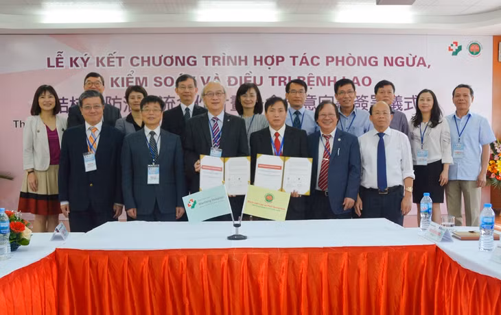Quang Ninh Provincial healthcare sector has actively promoted cooperation with other countries