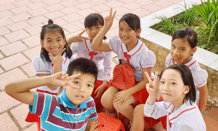 national population and housing census today to evaluate national targets and indicators of sustainable development. Read more at http://vietnamnews.vn/society/518088/national-population-and-housing-census-kicks-off.html#Bm7xkQd6Q1trrSyx.99