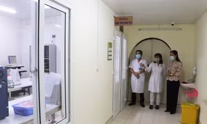 Quang Ninh: Over 2,000 people undergo self-paid Covid-19 tests