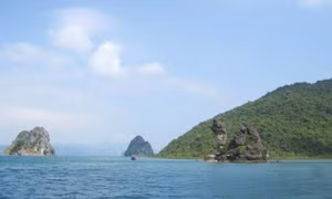 Bai Tu Long National Park