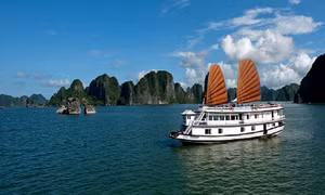 Ha Long Bay honored as a must-see destination in Southeast Asia