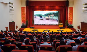 Launching the campaign "500 days and nights" completing Van Don – Mong Cai Highway