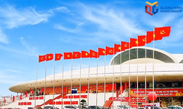 Quang Ninh shines on a historic day