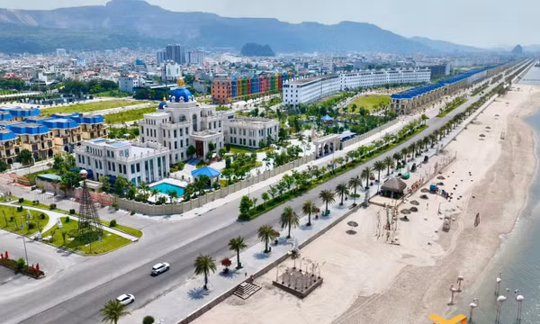 Quang Ninh officially becomes a city