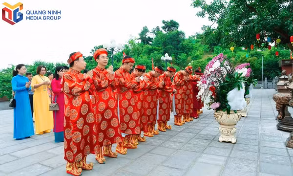 Sacred and distinctive Cua Ong Temple Autumn Festival