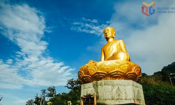 Yen Tu – Ha Long Bay: Two heritage sites, one future