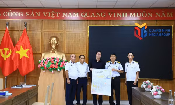 Quang Ninh Museum receives nautical chart on the Unnumbered Ships