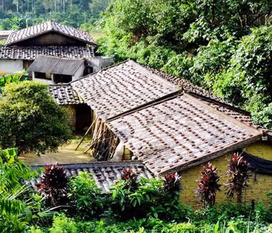 The traditional way of life in Tay village homes