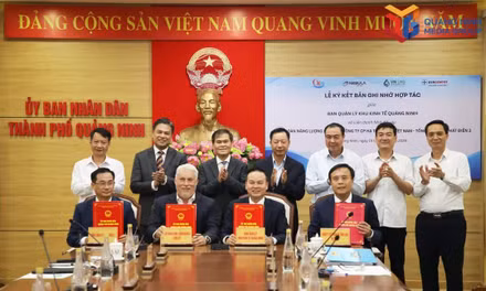Quang Ninh’s Chairman meets with LNG Power Plant investor consortium
