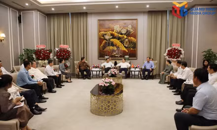 Provincial Party Secretary receives delegations from Three Northern Lao Provinces