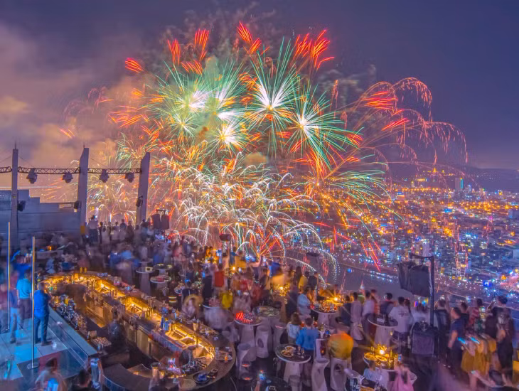 Da Nang International Fireworks Festival is one of the bright spots of Vietnam tourism in the first half of the year