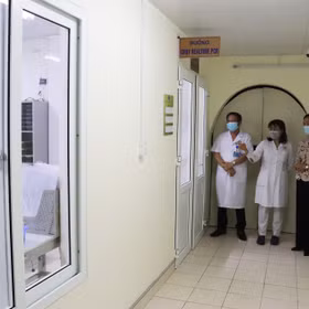 Quang Ninh: Over 2,000 people undergo self-paid Covid-19 tests