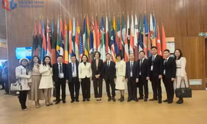 Quang Ninh delegation attends 221st UNESCO Executive Board session in France