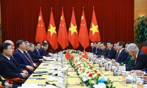 PM stressed importance of large-scale, symbolic projects by China in Việt Nam in talks with top Chinese leader