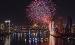 American, Italian fireworks light up Da Nang