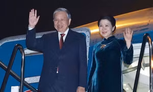 Vietnamese Party chief successfully wraps up state visit to Laos