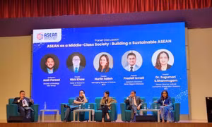 ASEAN urged to transform into a middle-class society, regional supply chain 