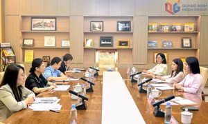 Quang Ninh Media Group holds talks with Guangxi Radio and Television (China)