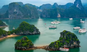 Ha Long Bay among 10 favorite tourist destinations in 2022: survey