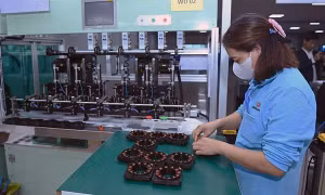 Vietnam’s economy surges in Q1, aiming for 6.5% GDP growth