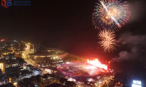 A spectacular arts programme celebrates the success of the 14th National Party Congress