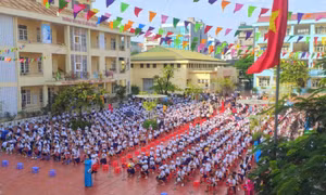 Over 360,000 students attend opening ceremony for new school year