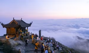 Visitors flock to Yên Tử cultural destination this summer