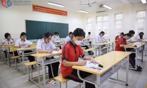 Nearly 16,000 Quang Ninh students begin high school entrance exam
