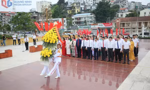 Commemorating national heroes and martyrs on the 100th anniversary of Vietnam’s Revolutionary Press