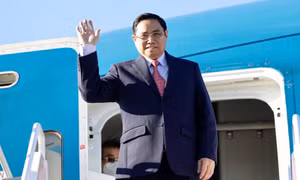 PM Pham Minh Chinh leaves for official visit to Japan