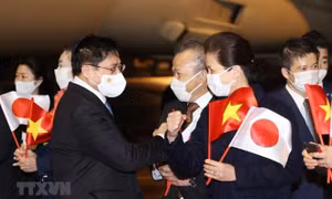 PM arrives in Tokyo, beginning official visit to Japan