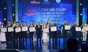 PM urges youth to make more efforts to advance nation to new era