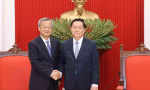 Press cooperation helps boost Việt Nam - China relations