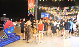 Quang Ninh welcomed over 120,000 tourist arrivals last weekend