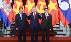 Việt Nam, Laos, Campuchia fortify ties in new development phase