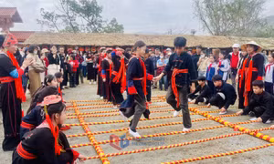 The joyful festival of Bang Ca village