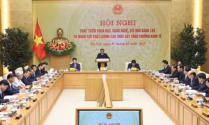 PM urges transformative science and technology solutions to drive growth